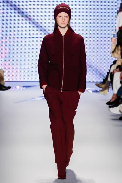 Look 17